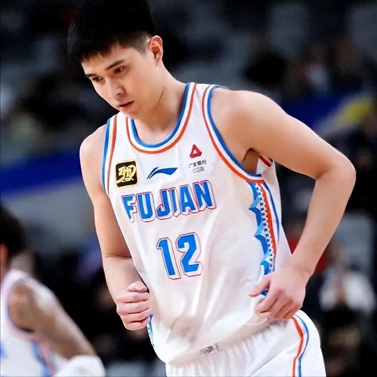 芒果体育奇异果体育-被绝杀依然闪耀！9中9三分狂砍33分，别忘了他曾和林葳齐名